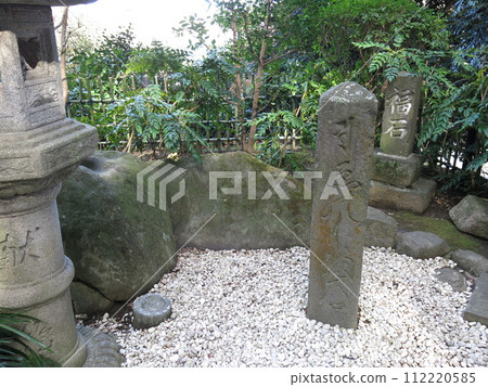 Fukuishi and Enoshima Benzaiten signpost in Enoshima, Fujisawa 112220585