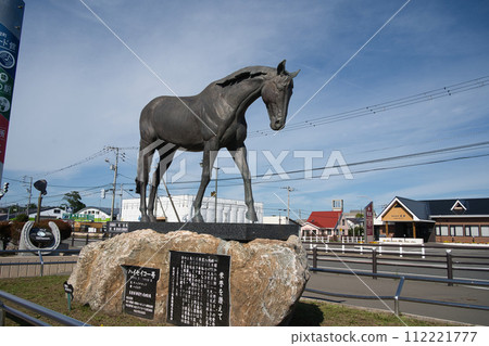 Roadside Station Thoroughbred Niikappu Hi-Seiko Commemorative Statue Roadside Station Thoroughbred Niikappu Hi-Seiko Commemorative Statue 112221777