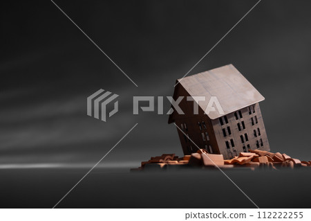 倒塌的房子-b 112222255