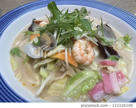 長崎特產,美味的海鮮雜燴面 長崎特產,美味的海鮮雜燴面 112226100