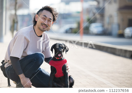 Image of a dog trainer or trainer looking at the camera 112237656