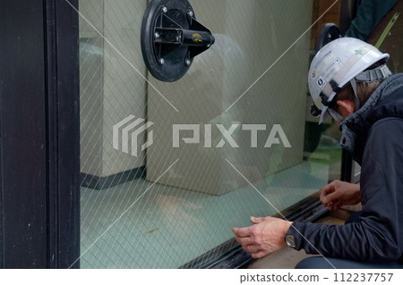 Status of work to replace wired transparent glass on the first floor of the building Status of work to replace wired transparent glass on the first floor of the building 112237757
