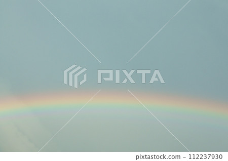 天空上的彩虹 112237930