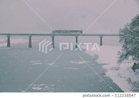 Heavy snow in Nishiwaga Town, JR Kitakami Line Heavy snow in Nishiwaga Town, JR Kitakami Line 112238847