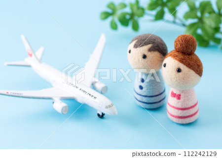 飛機和情侶 112242129