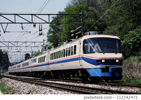 1989年 北陸本線栗良站附近行駛的超級雷鳥 1989年 北陸本線栗良站附近行駛的超級雷鳥 112242471