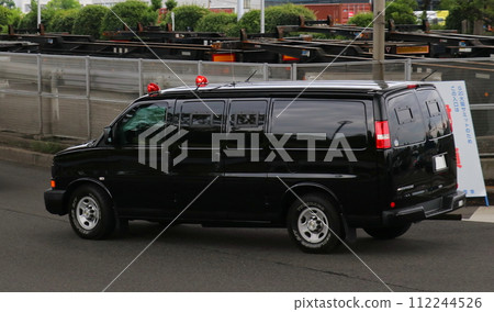 Japanese police SAT vehicle (diagonally from behind) Japanese police SAT vehicle (diagonally from behind) 112244526