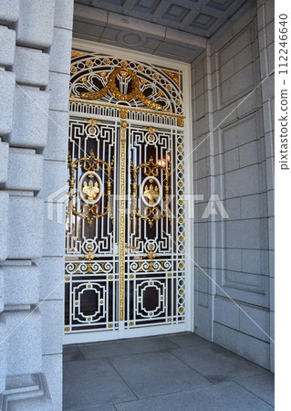 赤坂離宮56正面 112246640