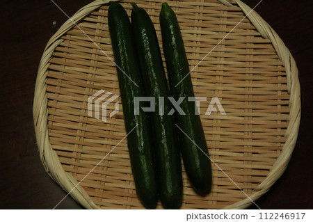 cooking vegetables 112246917