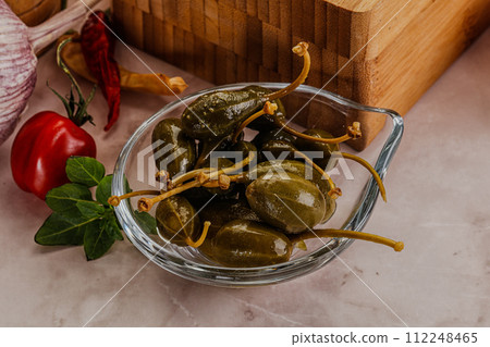 Marinated Caper Berries snack appetiser Marinated Caper Berries snack appetiser 112248465