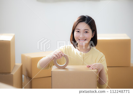 Young woman moving Young woman moving 112248771