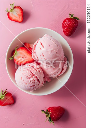ice cream with strawberry ice cream with strawberry 112250114