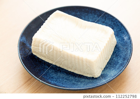 桌上的手工豆腐 112252798