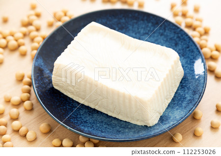 桌上的手工豆腐 112253026