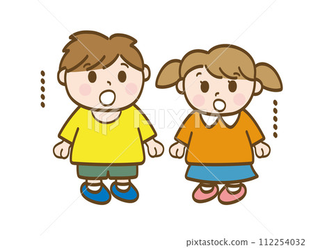 Full-body illustration of a boy and girl who are stunned and unable to speak _ lower grades of elementary school students _ toddlers 112254032
