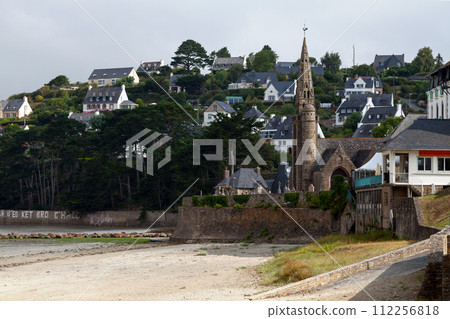 The church of Saint-Michel-en-Greve 112256818