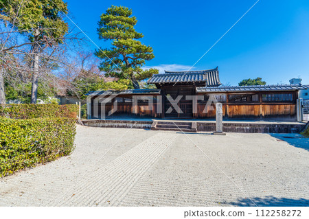 京都市東山區後白河第77代天皇寶壽寺陵 112258272