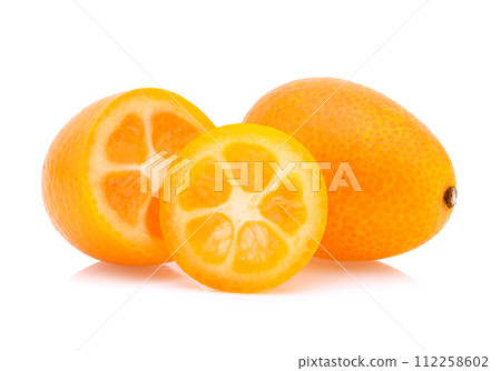 kumquat,cumquat isolated on white background, clipping path, full depth of field kumquat,cumquat isolated on white background, clipping path, full depth of field 112258602