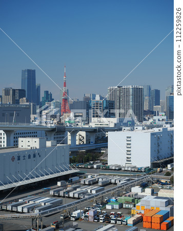 (Tokyo) View of the Minato Ward side from the Rainbow Bridge promenade (Tokyo) View of the Minato Ward side from the Rainbow Bridge promenade 112259826