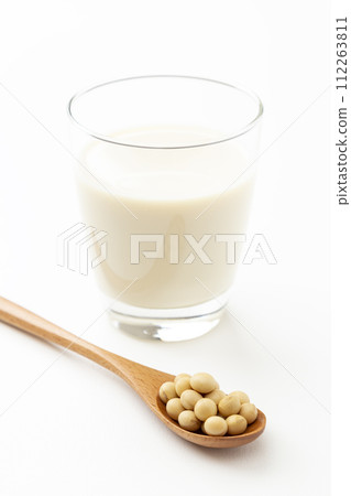 soy milk on white background 112263811