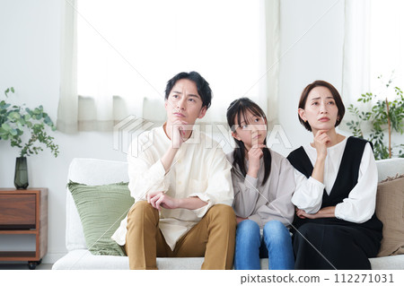 Family thinking: parent and child Family thinking: parent and child 112271031