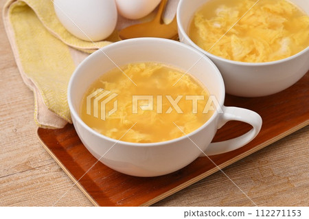 Egg soup, egg soup, egg soup, soup, Western food. Serves 2 people. 112271153