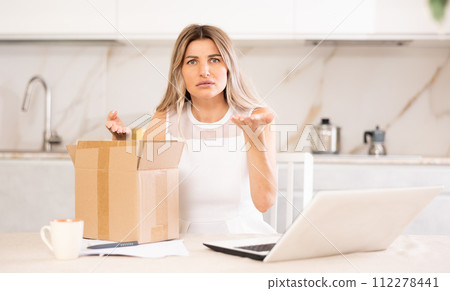 Receiving delivery Receiving delivery 112278441
