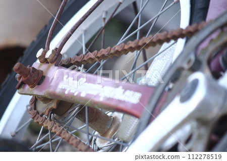 abandoned children's bicycle 112278519