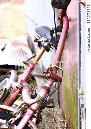 abandoned children's bicycle abandoned children's bicycle 112278538