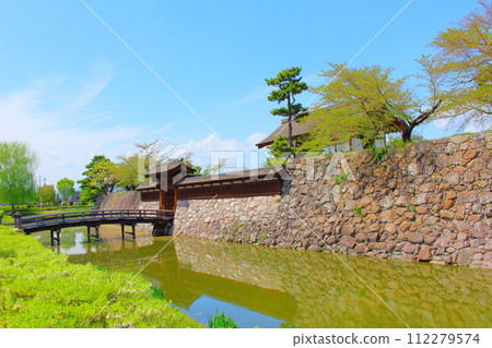 Matsushiro Castle Ruins in April Matsushiro Castle Ruins in April 112279574