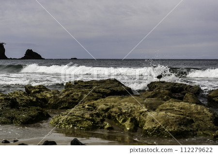 Noto's singing sand beach 112279622