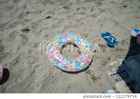 inflatable, beach, beaches 112279714