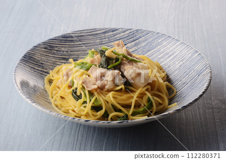 Pork Belly and Spinach Pasta Pork Belly and Spinach Pasta 112280371