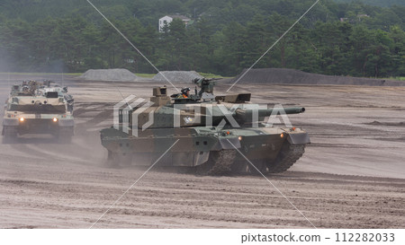 Ground Self-Defense Force Type 10 tank running wild Ground Self-Defense Force Type 10 tank running wild 112282033