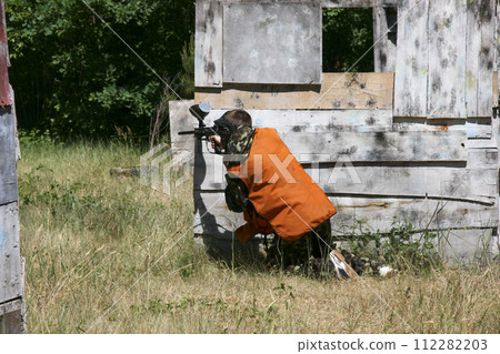 Paintball sport player 112282203