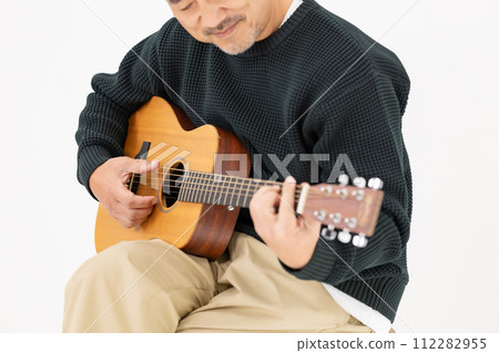 Man playing guitar, white background, hand Man playing guitar, white background, hand 112282955