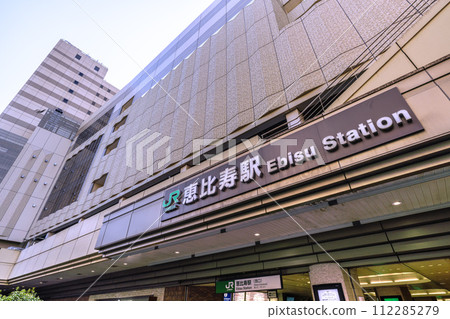 日本東京城市景觀，俯瞰惠比壽站（西口）等= 2020年3月4日 112285279