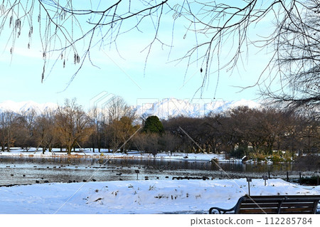 Tateyama mountain range seen from the botanical garden Tateyama mountain range seen from the botanical garden 112285784