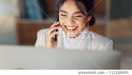 Business woman, computer and phone call in night, office and networking for deal, lead and smile for negotiation. Entrepreneur, smartphone and pc with happy conversation, thinking and dark workplace Business woman, computer and phone call in night, office and networking for deal, lead and smile for negotiation. Entrepreneur, smartphone and pc with happy conversation, thinking and dark workplace 112286891