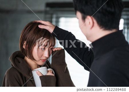 Morning Couple Sleepy Lifestyle 112289488