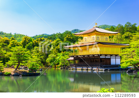 京都金閣寺在春天 京都金閣寺在春天 112289593