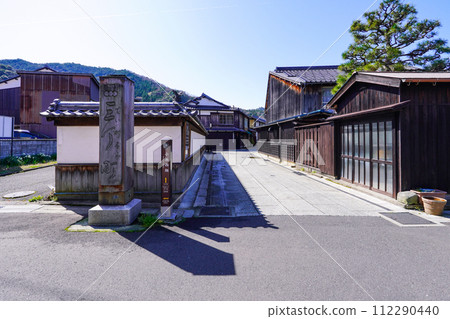 從中世紀的港口城鎮發展成為近代早期城下町的小濱西組的傳統街道(福井縣小濱市) 從中世紀的港口城鎮發展成為近代早期城下町的小濱西組的傳統街道(福井縣小濱市) 112290440