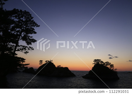 Beautiful evening view of Dogashima Beautiful evening view of Dogashima 112291031