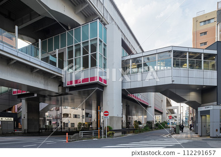 In front of Nishinippori station 112291657