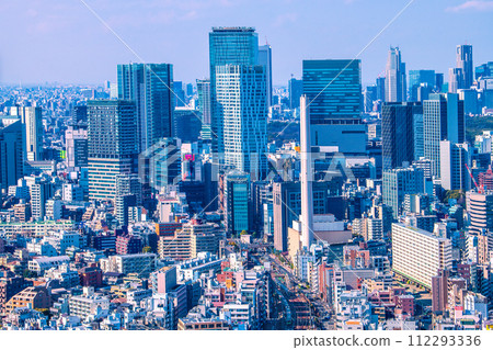 日本東京城市景觀:澀谷正在改變。澀谷的摩天大樓櫻丘口再開發大樓已完工…山手線等線路都可以看到 日本東京城市景觀:澀谷正在改變。澀谷的摩天大樓櫻丘口再開發大樓已完工…山手線等線路都可以看到 112293336