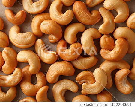 cashew nuts close up top view 112298691
