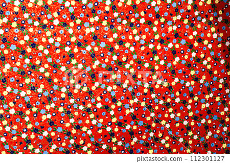 千代神設計充滿了細緻的彩色花朵 - 四個季節的顏色 千代神設計充滿了細緻的彩色花朵 - 四個季節的顏色 112301127