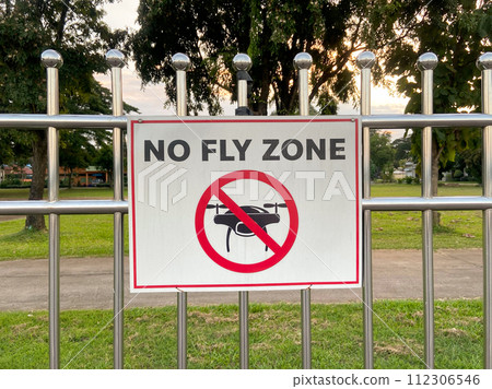 No fly zone sign. Drone flight not allowed. drone restricted area. 112306546