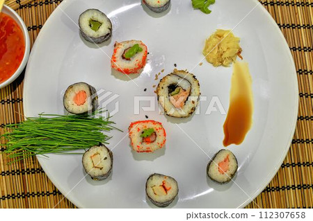 Sushi set, Japanese food. Sushi rolls. Sushi menu. Flat design. Top view 112307658
