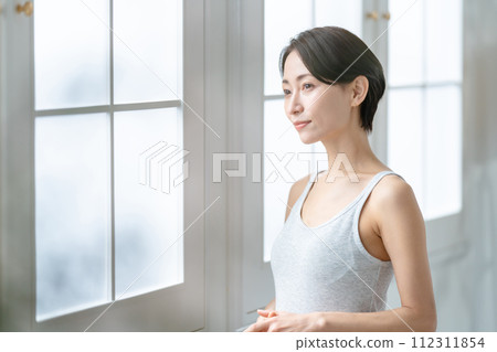 Middle-aged women beauty skin care Middle-aged women beauty skin care 112311854